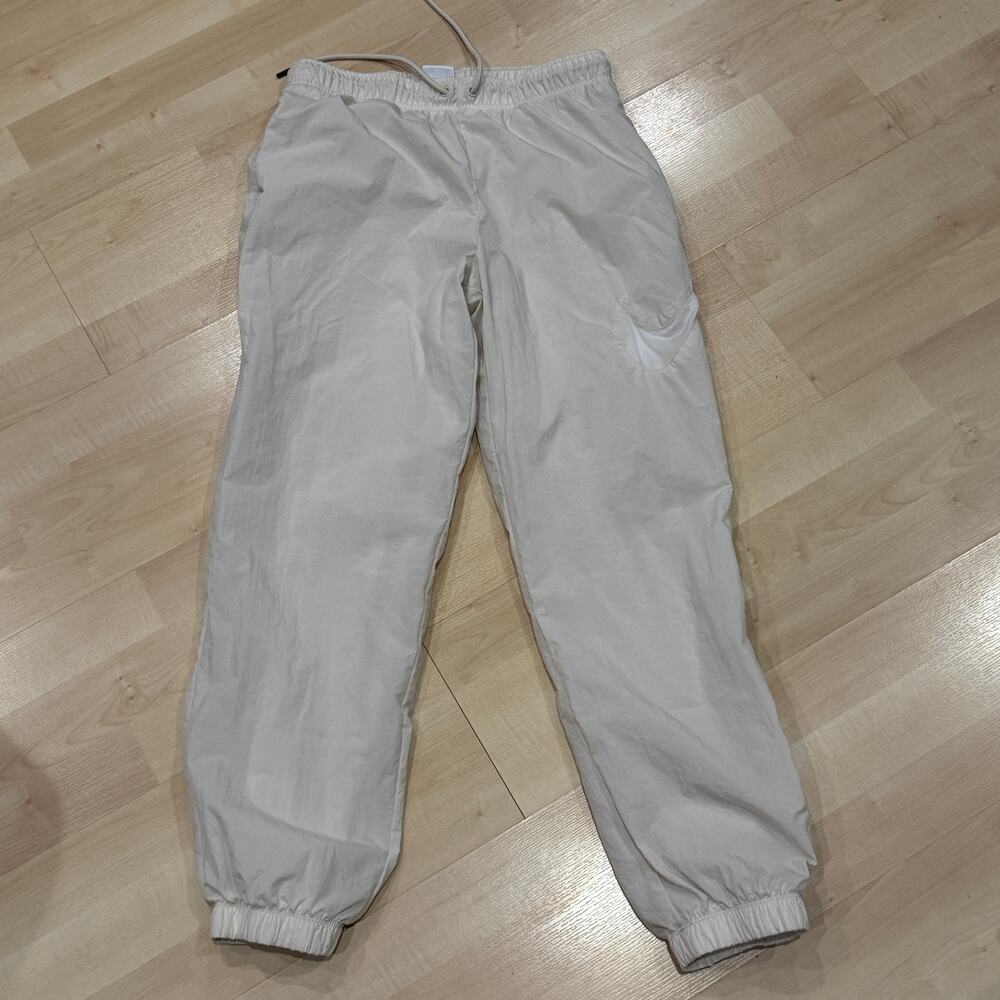 Nike Sportswear Essential Women's Track Pants Size S EUC